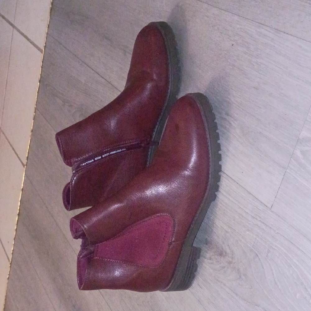 BareTraps Burgundy Heeled Boots
